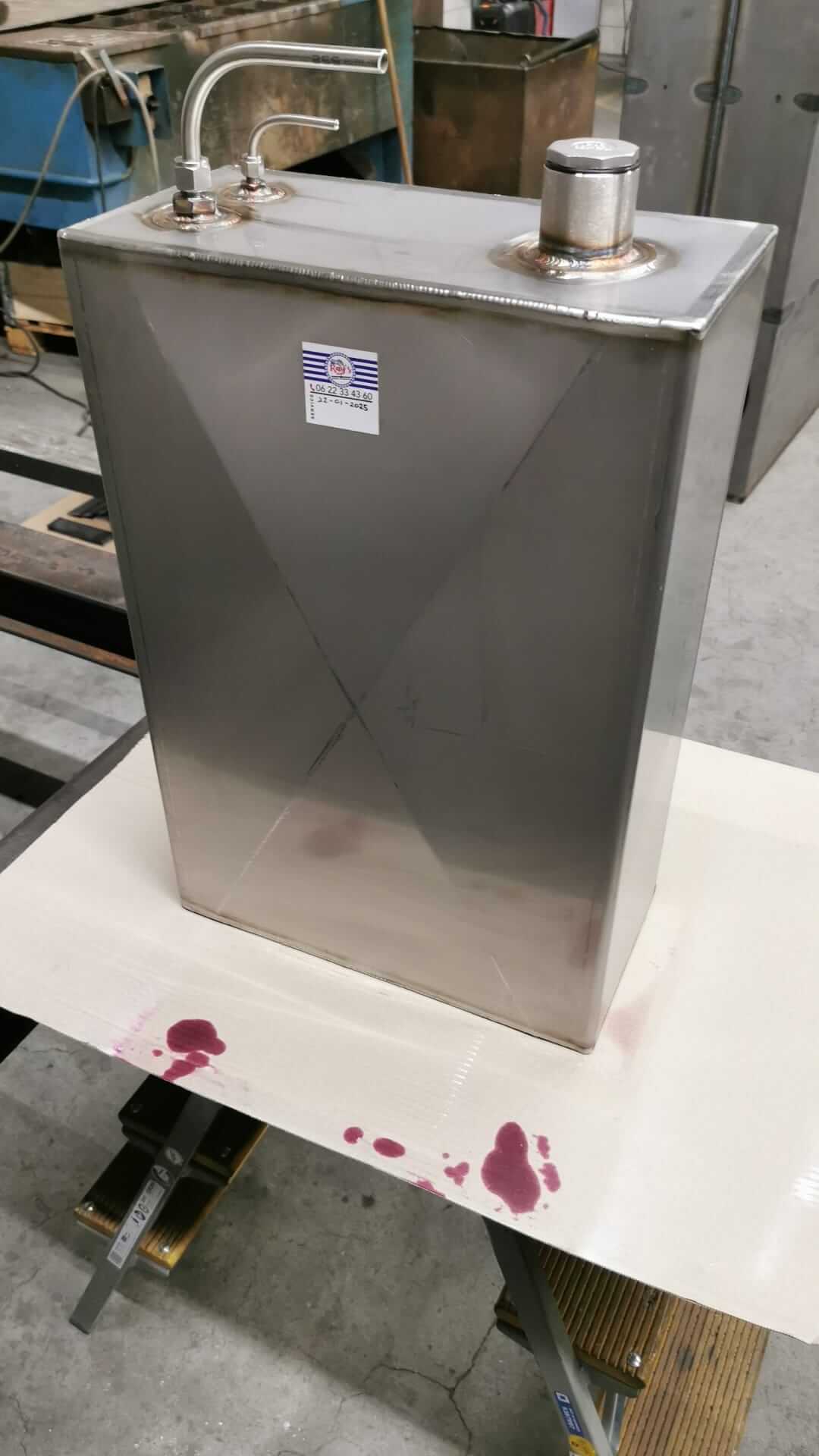 Brandstof of water opslag